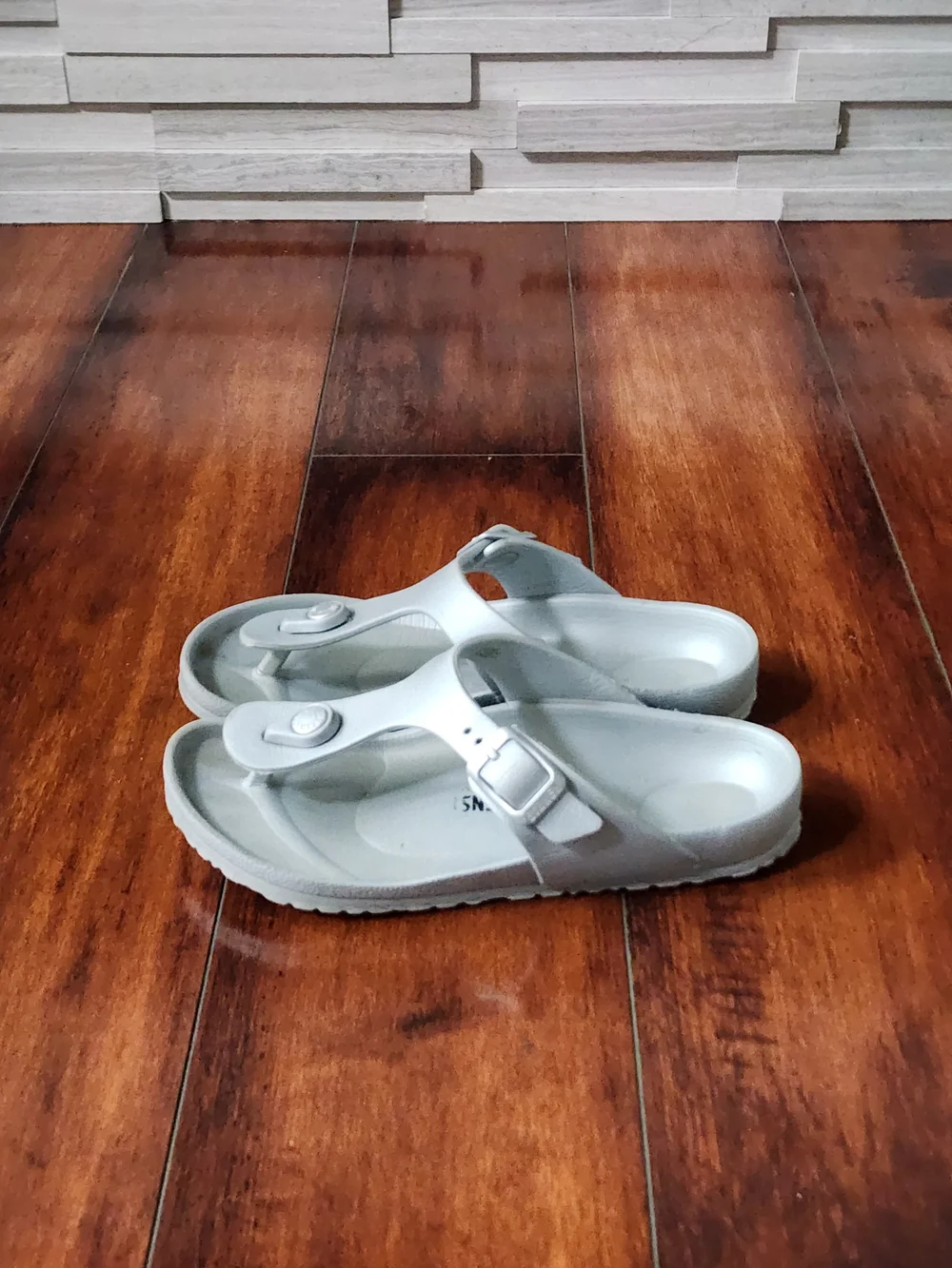Birkenstock Gizeh EVA Light Gray Waterproof Sandals Kids Size 32 EU